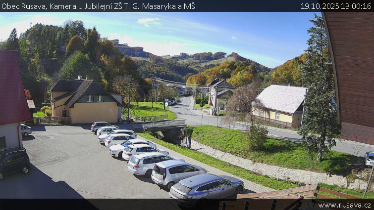Obec Rusava - Kamera u Jubilejní ZŠ T. G. Masaryka a MŠ - 19.10.2025 v 13:00 Obec Rusava - Kamera u Jubilejní ZŠ T. G. Masaryka a MŠ - 19.10.2025 v 13:00
