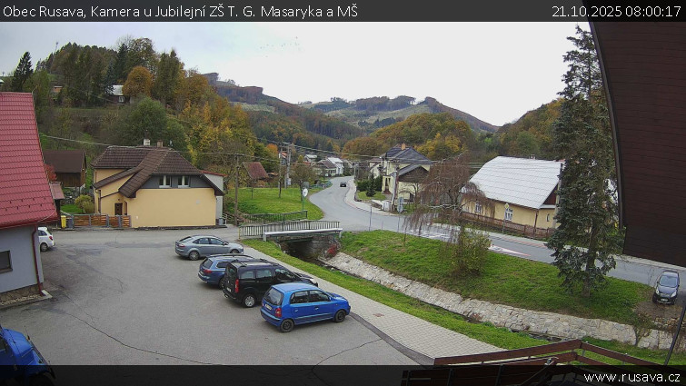 Obec Rusava - Kamera u Jubilejní ZŠ T. G. Masaryka a MŠ - 21.10.2025 v 08:00 Obec Rusava - Kamera u Jubilejní ZŠ T. G. Masaryka a MŠ - 21.10.2025 v 08:00