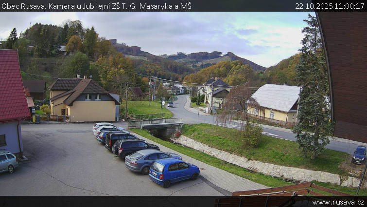 Obec Rusava - Kamera u Jubilejní ZŠ T. G. Masaryka a MŠ - 22.10.2025 v 11:00 Obec Rusava - Kamera u Jubilejní ZŠ T. G. Masaryka a MŠ - 22.10.2025 v 11:00
