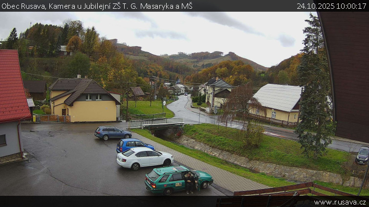 Obec Rusava - Kamera u Jubilejní ZŠ T. G. Masaryka a MŠ - 24.10.2025 v 10:00 Obec Rusava - Kamera u Jubilejní ZŠ T. G. Masaryka a MŠ - 24.10.2025 v 10:00