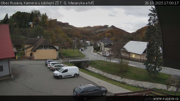 Obec Rusava - Kamera u Jubilejní ZŠ T. G. Masaryka a MŠ - 26.10.2025 v 17:00 Obec Rusava - Kamera u Jubilejní ZŠ T. G. Masaryka a MŠ - 26.10.2025 v 17:00