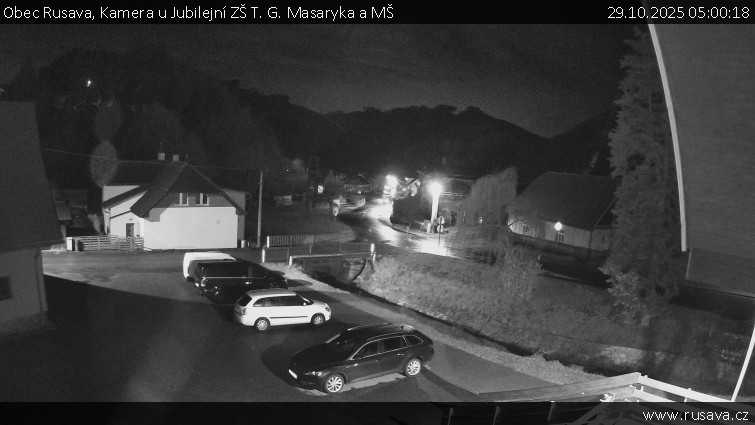 Obec Rusava - Kamera u Jubilejní ZŠ T. G. Masaryka a MŠ - 29.10.2025 v 05:00 Obec Rusava - Kamera u Jubilejní ZŠ T. G. Masaryka a MŠ - 29.10.2025 v 05:00