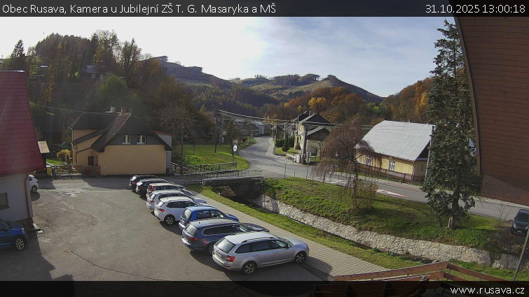 Obec Rusava - Kamera u Jubilejní ZŠ T. G. Masaryka a MŠ - 31.10.2025 v 13:00 Obec Rusava - Kamera u Jubilejní ZŠ T. G. Masaryka a MŠ - 31.10.2025 v 13:00