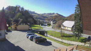 Obec Rusava - Kamera u Jubilejní ZŠ T. G. Masaryka a MŠ - 6.11.2025 v 12:00 Obec Rusava - Kamera u Jubilejní ZŠ T. G. Masaryka a MŠ - 6.11.2025 v 12:00