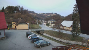 Obec Rusava - Kamera u Jubilejní ZŠ T. G. Masaryka a MŠ - 10.3.2026 v 06:00 Obec Rusava - Kamera u Jubilejní ZŠ T. G. Masaryka a MŠ - 10.3.2026 v 06:00