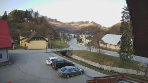 Obec Rusava - Kamera u Jubilejní ZŠ T. G. Masaryka a MŠ - 11.3.2026 v 07:00 Obec Rusava - Kamera u Jubilejní ZŠ T. G. Masaryka a MŠ - 11.3.2026 v 07:00