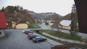 Obec Rusava - Kamera u Jubilejní ZŠ T. G. Masaryka a MŠ - 12.4.2026 v 06:00 Obec Rusava - Kamera u Jubilejní ZŠ T. G. Masaryka a MŠ - 12.4.2026 v 06:00