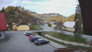 Obec Rusava - Kamera u Jubilejní ZŠ T. G. Masaryka a MŠ - 12.4.2026 v 07:00 Obec Rusava - Kamera u Jubilejní ZŠ T. G. Masaryka a MŠ - 12.4.2026 v 07:00