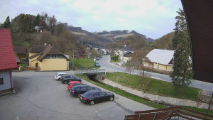 Obec Rusava - Kamera u Jubilejní ZŠ T. G. Masaryka a MŠ - 12.4.2026 v 08:00 Obec Rusava - Kamera u Jubilejní ZŠ T. G. Masaryka a MŠ - 12.4.2026 v 08:00