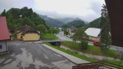 Kamera u Jubilejní ZŠ T. G. Masaryka a MŠ
