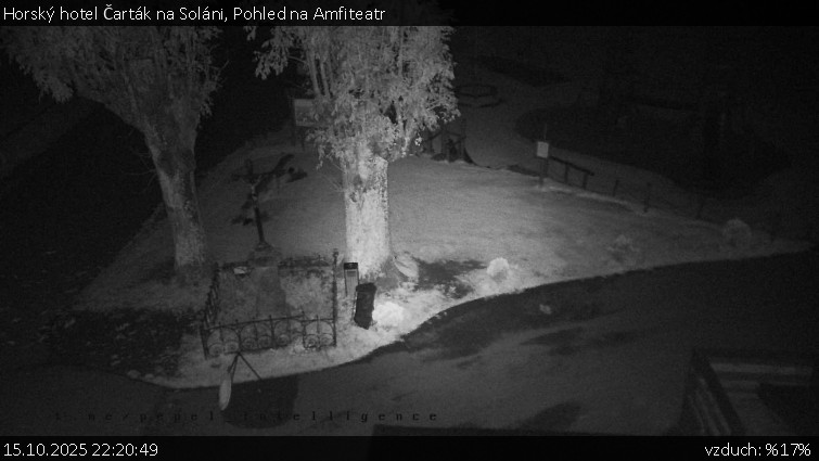 Horský hotel Čarták na Soláni - Pohled na Amfiteatr - 15.10.2025 v 22:20 Horský hotel Čarták na Soláni - Pohled na Amfiteatr - 15.10.2025 v 22:20