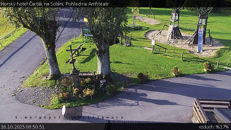 Horský hotel Čarták na Soláni - Pohled na Amfiteatr - 16.10.2025 v 08:50 Horský hotel Čarták na Soláni - Pohled na Amfiteatr - 16.10.2025 v 08:50