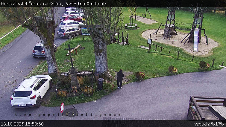 Horský hotel Čarták na Soláni - Pohled na Amfiteatr - 18.10.2025 v 15:50 Horský hotel Čarták na Soláni - Pohled na Amfiteatr - 18.10.2025 v 15:50