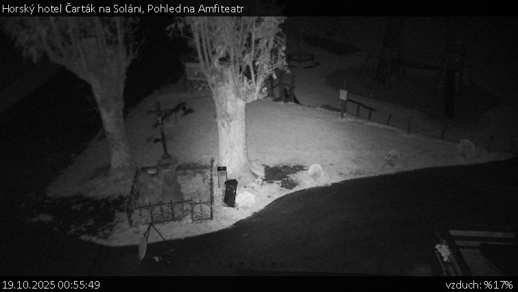 Horský hotel Čarták na Soláni - Pohled na Amfiteatr - 19.10.2025 v 00:55 Horský hotel Čarták na Soláni - Pohled na Amfiteatr - 19.10.2025 v 00:55