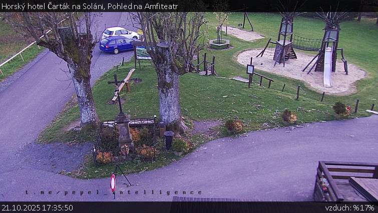 Horský hotel Čarták na Soláni - Pohled na Amfiteatr - 21.10.2025 v 17:35 Horský hotel Čarták na Soláni - Pohled na Amfiteatr - 21.10.2025 v 17:35