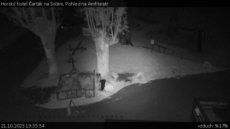 Horský hotel Čarták na Soláni - Pohled na Amfiteatr - 21.10.2025 v 19:35 Horský hotel Čarták na Soláni - Pohled na Amfiteatr - 21.10.2025 v 19:35