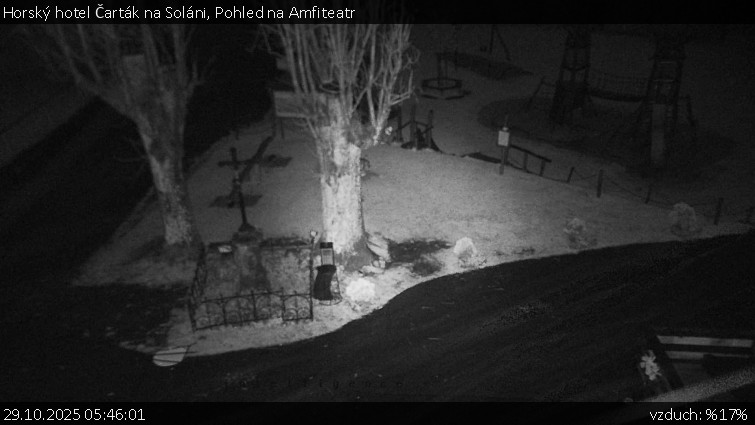 Horský hotel Čarták na Soláni - Pohled na Amfiteatr - 29.10.2025 v 05:46 Horský hotel Čarták na Soláni - Pohled na Amfiteatr - 29.10.2025 v 05:46
