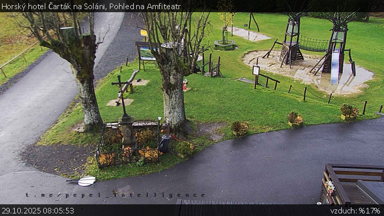 Horský hotel Čarták na Soláni - Pohled na Amfiteatr - 29.10.2025 v 08:05 Horský hotel Čarták na Soláni - Pohled na Amfiteatr - 29.10.2025 v 08:05