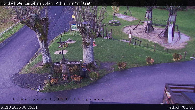 Horský hotel Čarták na Soláni - Pohled na Amfiteatr - 30.10.2025 v 06:25 Horský hotel Čarták na Soláni - Pohled na Amfiteatr - 30.10.2025 v 06:25