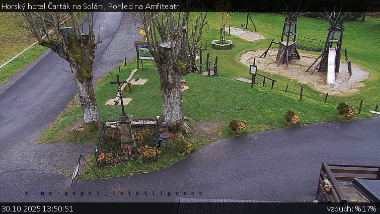 Horský hotel Čarták na Soláni - Pohled na Amfiteatr - 30.10.2025 v 13:50 Horský hotel Čarták na Soláni - Pohled na Amfiteatr - 30.10.2025 v 13:50