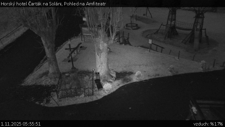 Horský hotel Čarták na Soláni - Pohled na Amfiteatr - 1.11.2025 v 05:55 Horský hotel Čarták na Soláni - Pohled na Amfiteatr - 1.11.2025 v 05:55