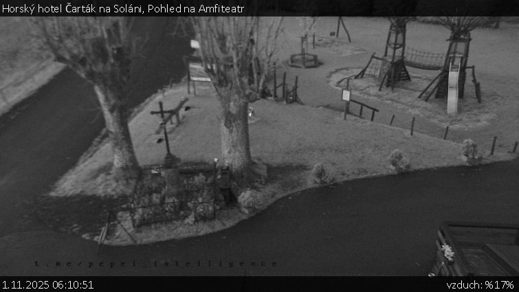 Horský hotel Čarták na Soláni - Pohled na Amfiteatr - 1.11.2025 v 06:10 Horský hotel Čarták na Soláni - Pohled na Amfiteatr - 1.11.2025 v 06:10