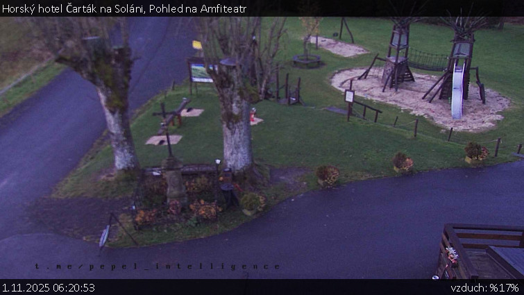 Horský hotel Čarták na Soláni - Pohled na Amfiteatr - 1.11.2025 v 06:20 Horský hotel Čarták na Soláni - Pohled na Amfiteatr - 1.11.2025 v 06:20
