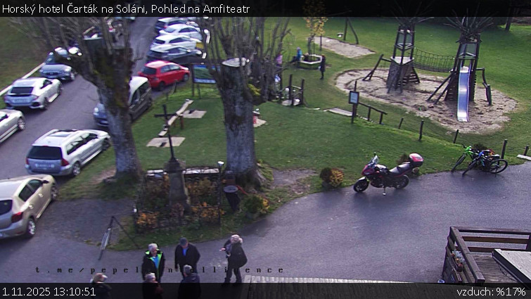 Horský hotel Čarták na Soláni - Pohled na Amfiteatr - 1.11.2025 v 13:10 Horský hotel Čarták na Soláni - Pohled na Amfiteatr - 1.11.2025 v 13:10