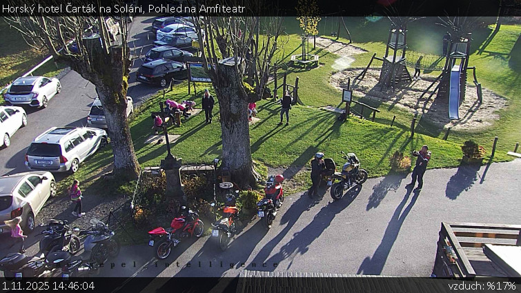Horský hotel Čarták na Soláni - Pohled na Amfiteatr - 1.11.2025 v 14:46 Horský hotel Čarták na Soláni - Pohled na Amfiteatr - 1.11.2025 v 14:46