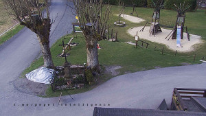 Horský hotel Čarták na Soláni - Pohled na Amfiteatr - 9.4.2026 v 07:10 Horský hotel Čarták na Soláni - Pohled na Amfiteatr - 9.4.2026 v 07:10