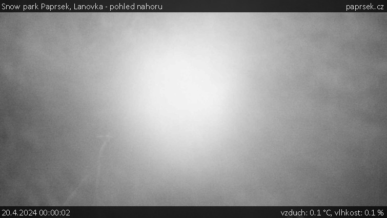 Snow park Paprsek - Lanovka - pohled nahoru - 20.4.2024 v 00:00