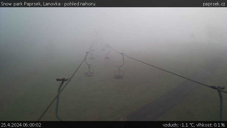 Snow park Paprsek - Lanovka - pohled nahoru - 25.4.2024 v 06:00