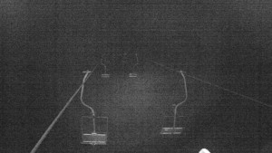 Snow park Paprsek - Lanovka - pohled nahoru - 5.11.2024 v 02:00 Snow park Paprsek - Lanovka - pohled nahoru - 5.11.2024 v 02:00