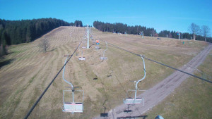 Snow park Paprsek - Lanovka - pohled nahoru - 5.11.2024 v 13:00 Snow park Paprsek - Lanovka - pohled nahoru - 5.11.2024 v 13:00