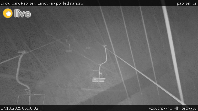 Snow park Paprsek - Lanovka - pohled nahoru - 17.10.2025 v 06:00 Snow park Paprsek - Lanovka - pohled nahoru - 17.10.2025 v 06:00