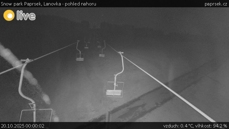 Snow park Paprsek - Lanovka - pohled nahoru - 20.10.2025 v 00:00 Snow park Paprsek - Lanovka - pohled nahoru - 20.10.2025 v 00:00