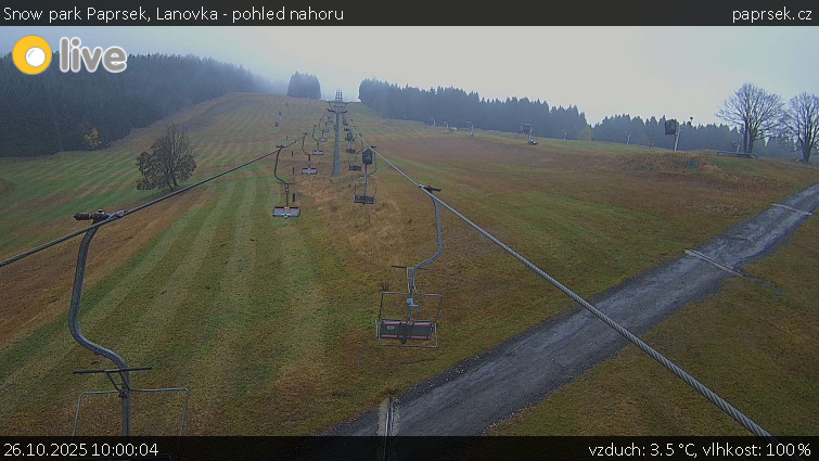 Snow park Paprsek - Lanovka - pohled nahoru - 26.10.2025 v 10:00 Snow park Paprsek - Lanovka - pohled nahoru - 26.10.2025 v 10:00