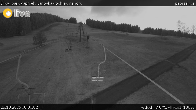 Snow park Paprsek - Lanovka - pohled nahoru - 29.10.2025 v 06:00 Snow park Paprsek - Lanovka - pohled nahoru - 29.10.2025 v 06:00