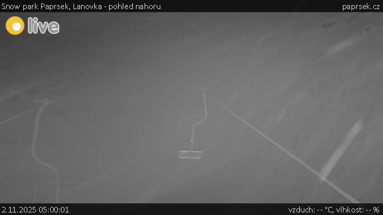 Snow park Paprsek - Lanovka - pohled nahoru - 2.11.2025 v 05:00 Snow park Paprsek - Lanovka - pohled nahoru - 2.11.2025 v 05:00