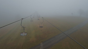 Snow park Paprsek - Lanovka - pohled nahoru - 9.11.2025 v 12:00 Snow park Paprsek - Lanovka - pohled nahoru - 9.11.2025 v 12:00