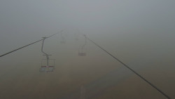 Lanovka - pohled nahoru