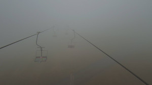 Snow park Paprsek - Lanovka - pohled nahoru - 9.11.2025 v 15:00 Snow park Paprsek - Lanovka - pohled nahoru - 9.11.2025 v 15:00