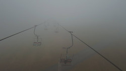 Lanovka - pohled nahoru