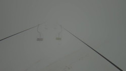 Lanovka - pohled nahoru