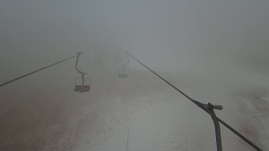 Snow park Paprsek - Lanovka - pohled nahoru - 15.12.2025 v 08:00 Snow park Paprsek - Lanovka - pohled nahoru - 15.12.2025 v 08:00