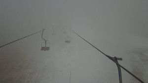 Snow park Paprsek - Lanovka - pohled nahoru - 15.12.2025 v 10:00 Snow park Paprsek - Lanovka - pohled nahoru - 15.12.2025 v 10:00