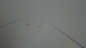 Snow park Paprsek - Lanovka - pohled nahoru - 15.12.2025 v 16:00 Snow park Paprsek - Lanovka - pohled nahoru - 15.12.2025 v 16:00