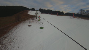 Snow park Paprsek - Lanovka - pohled nahoru - 20.12.2025 v 09:00 Snow park Paprsek - Lanovka - pohled nahoru - 20.12.2025 v 09:00