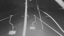 Lanovka - pohled nahoru