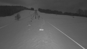 Snow park Paprsek - Lanovka - pohled nahoru - 4.1.2026 v 00:00 Snow park Paprsek - Lanovka - pohled nahoru - 4.1.2026 v 00:00